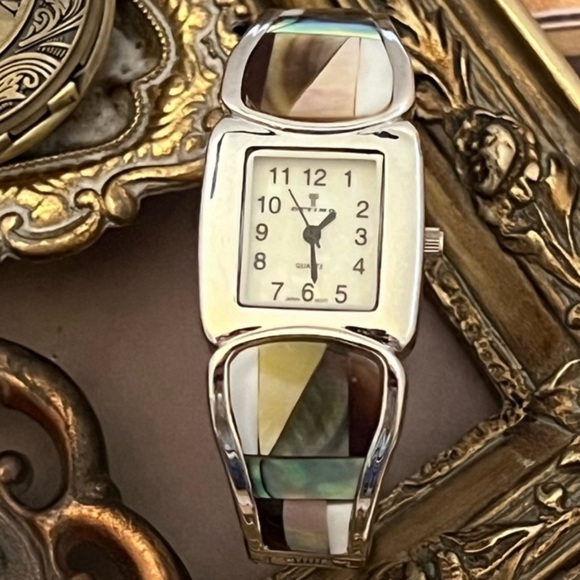 OTTIMO • Abalone Cuff Watch New Battery Ready To Wear - Picture 4 of 4